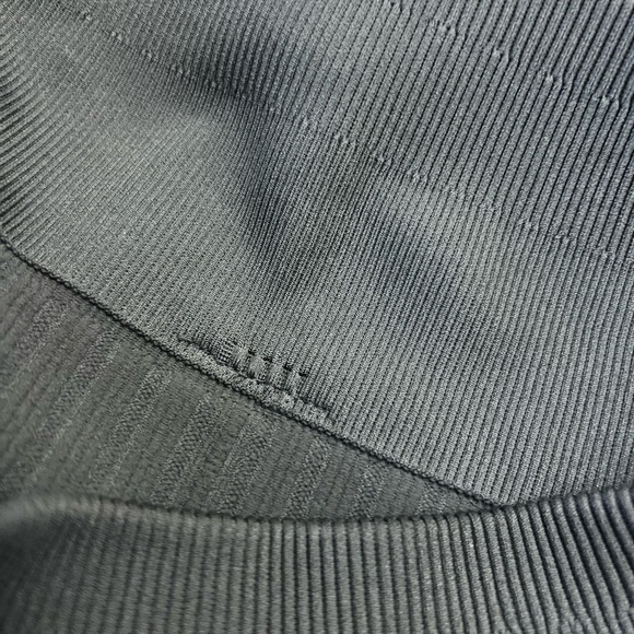 Fabletics Seamless Rib Shorts 6” | Black & Taupe Slate Gray | Size XL - Picture 6 of 6